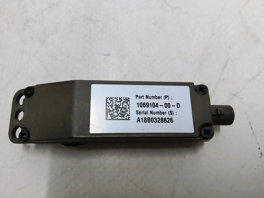 1 Cameră externă Pillar-B Model S REST, Model X 1069104-00-D